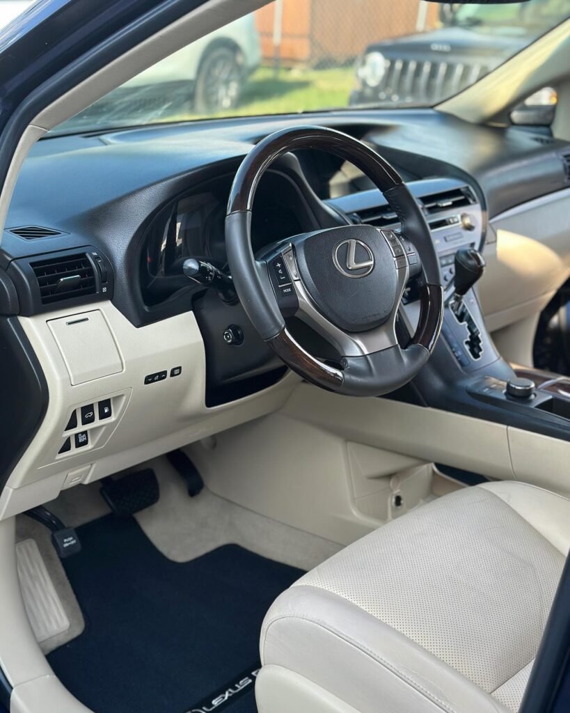 Auto Dashboard & Console Cleaning Services in Nixa, MO